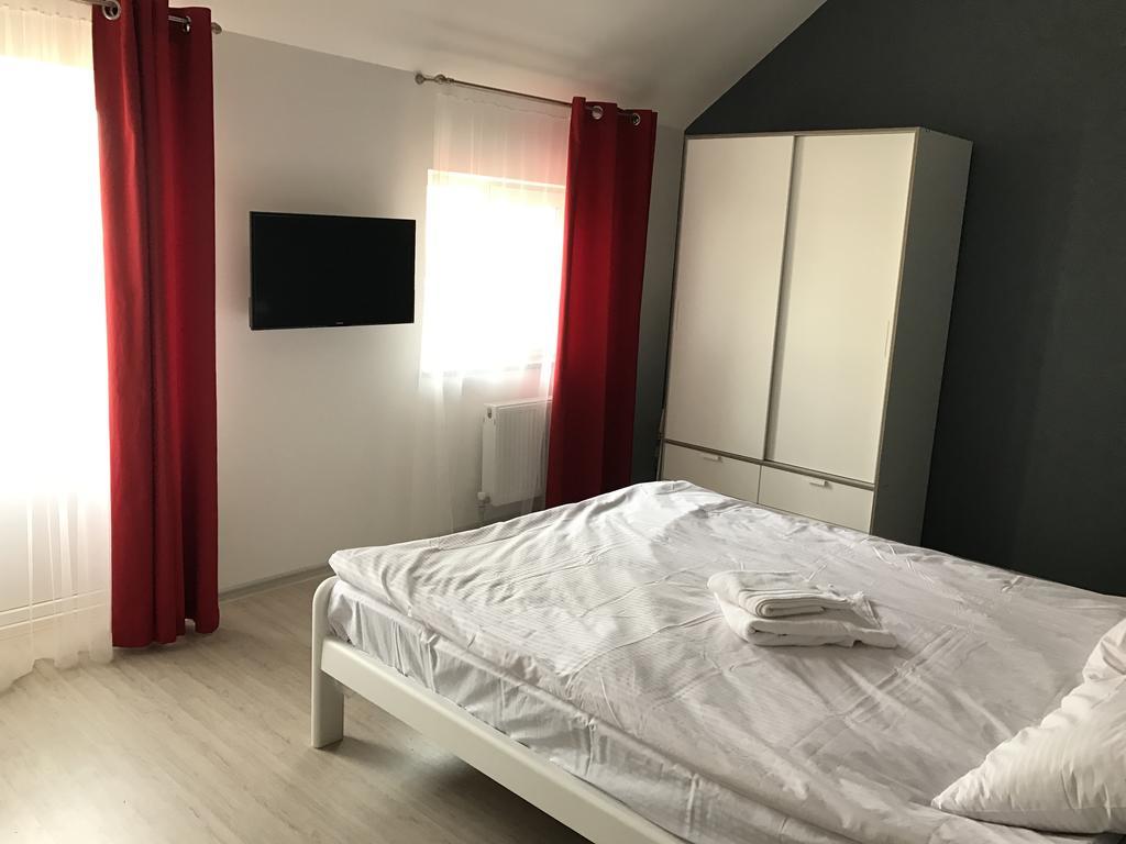 Apartment Zolotoy Bereg 5 Одеса Екстериор снимка