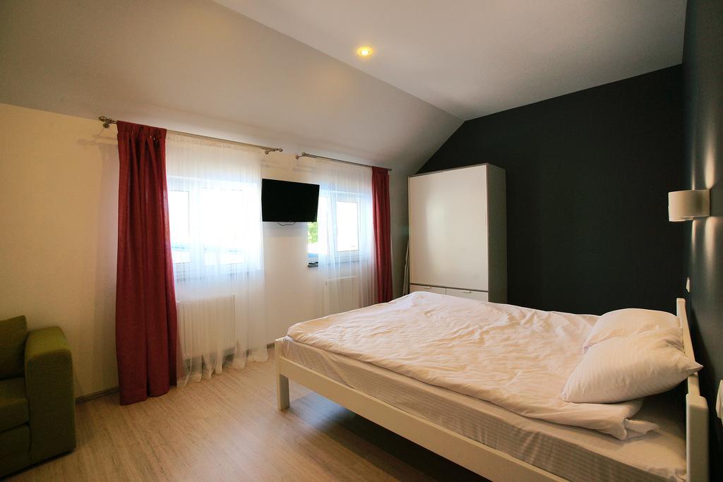 Apartment Zolotoy Bereg 5 Одеса Екстериор снимка