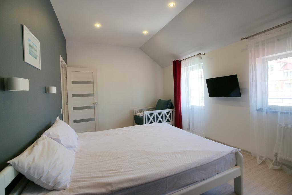 Apartment Zolotoy Bereg 5 Одеса Екстериор снимка